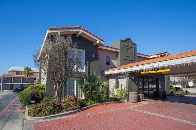 Gallery - La Quinta Inn by Wyndham Austin University Area