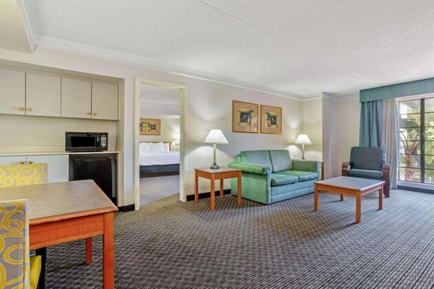 Gallery - La Quinta Inn By Wyndham Tampa Bay Pinellas Park Clearwater