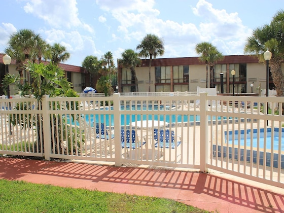 Gallery - I-Drive Grand Resort & Suites