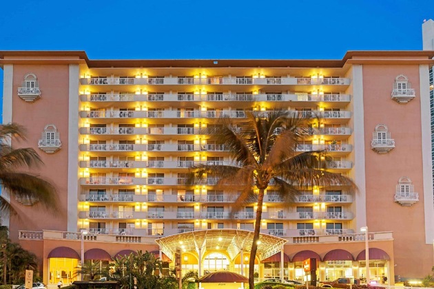 Gallery - Ramada Plaza By Wyndham Marco Polo Beach Resort