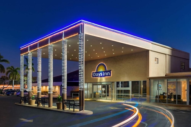 Gallery - Days Inn By Wyndham Miami International Airport