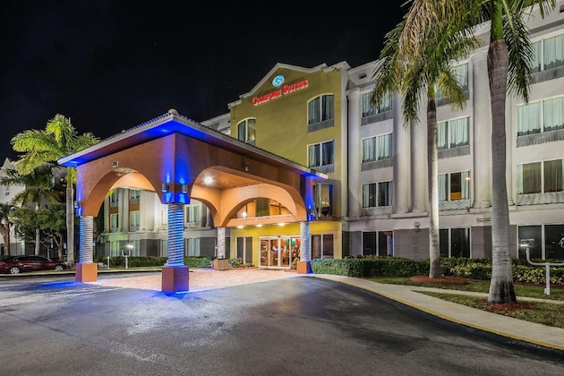 Gallery - Comfort Suites Sawgrass