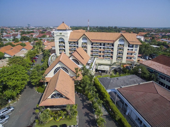 Gallery - Hotel Santika Cirebon