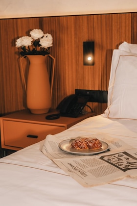 Gallery - M Boutique Hotel - Designed For Adults