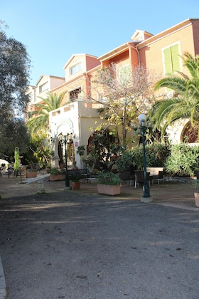 Gallery - Hôtel Castellu Rossu