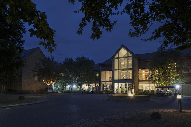 Gallery - De Vere Cotswold Water Park