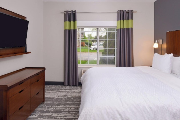 Gallery - Four Points By Sheraton Mt Prospect O'hare
