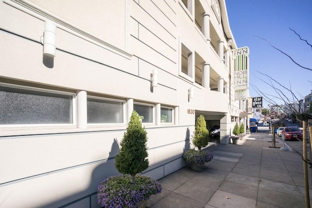 Gallery - Nob Hill Motor Inn