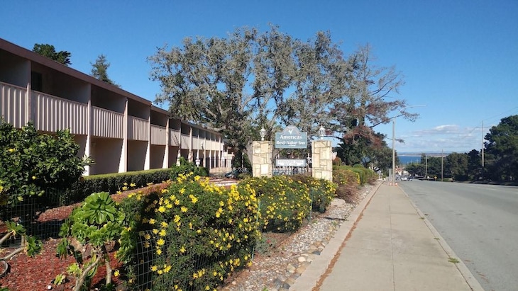 Gallery - Americas Best Value Presidents Inn On Munras