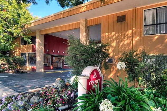 Gallery - County Inn