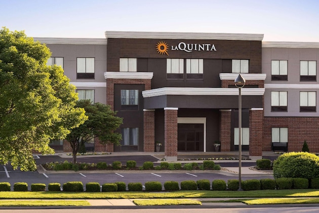 Gallery - La Quinta Inn & Suites By Wyndham Springfield Airport Plaza