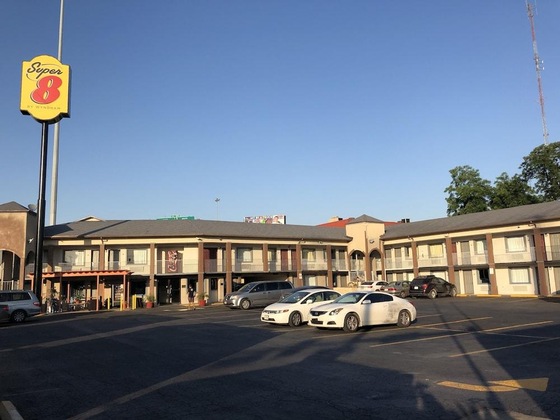 Gallery - Super 8 By Wyndham San Antonio Downtown Alamo