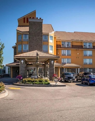 Gallery - Monte Carlo Inn Barrie Suites