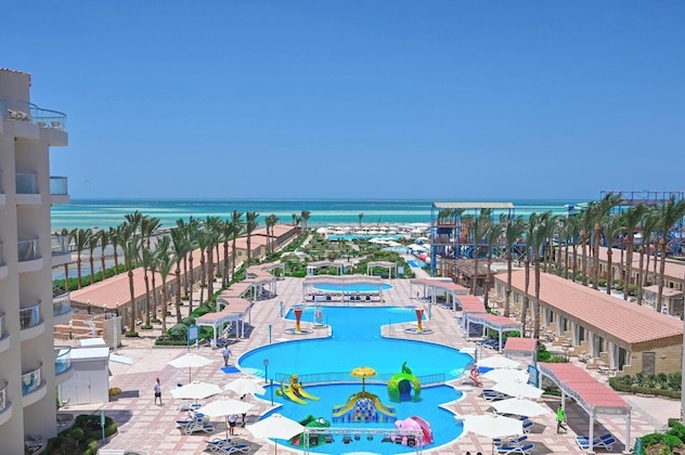 Gallery - Sunrise Azalea Aqua Park Resort