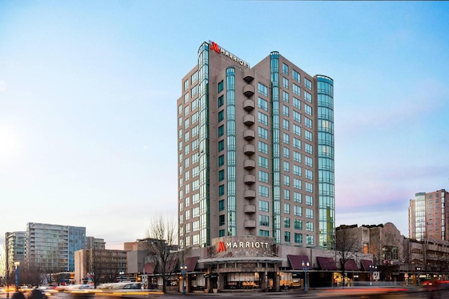Gallery - Vancouver Airport Marriott