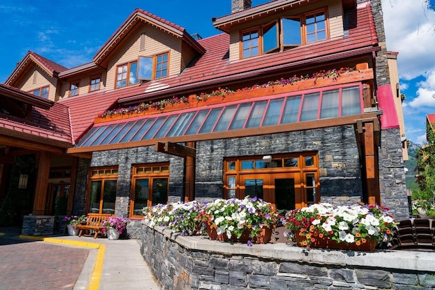 Gallery - Banff Ptarmigan Inn