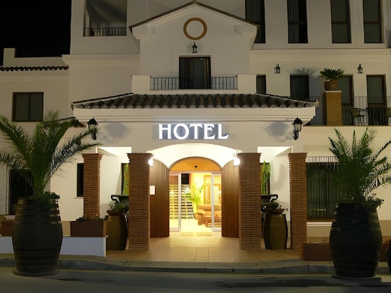 Gallery - Hotel Los Dolmenes