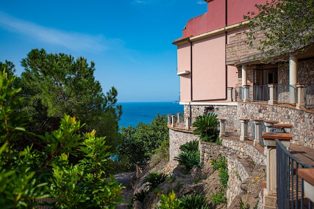 Gallery - Baia Taormina
