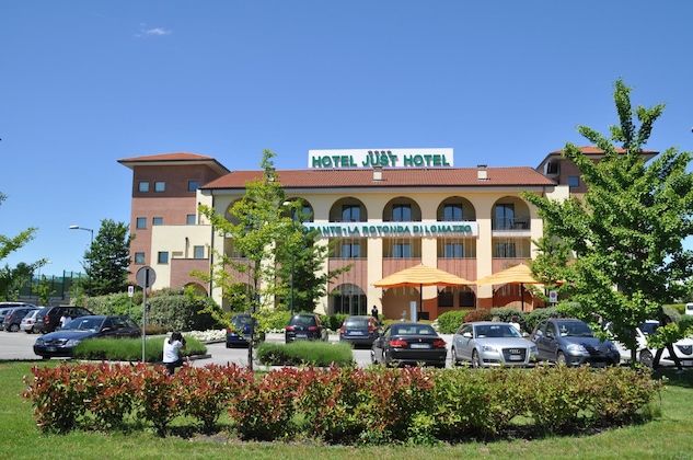 Gallery - Just Hotel Lomazzo Fiera