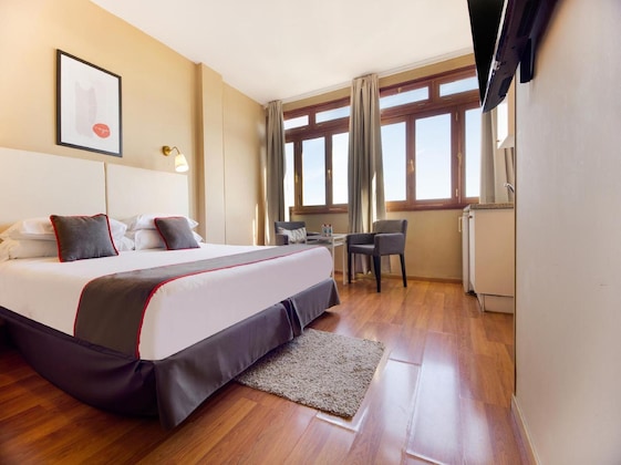 Gallery - Apartamentos Miami