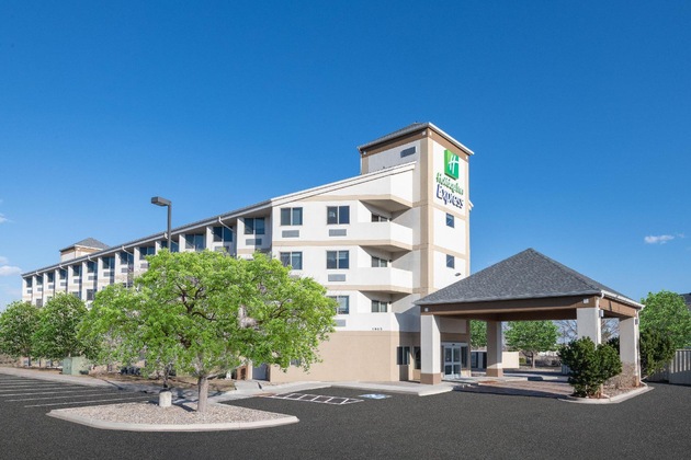 Gallery - Holiday Inn Express Colorado Springs Airport By Ihg