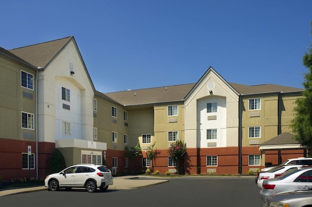 Gallery - Candlewood Suites Richmond-South, an IHG Hotel
