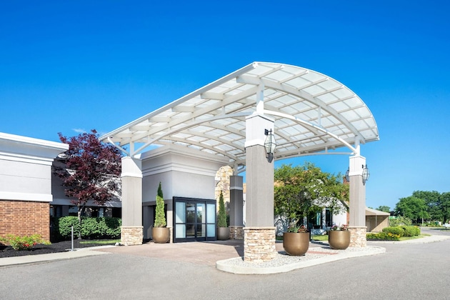 Gallery - DoubleTree By Hilton Ann Arbor North