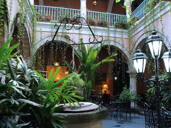 Gallery - Palacio De Marques De Prado Ameno