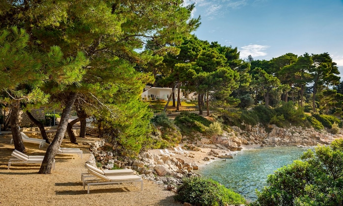 Gallery - Valamar Carolina Hotel & Villas