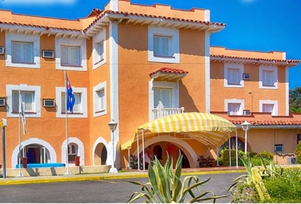 Gallery - Pullman - Dos Mares