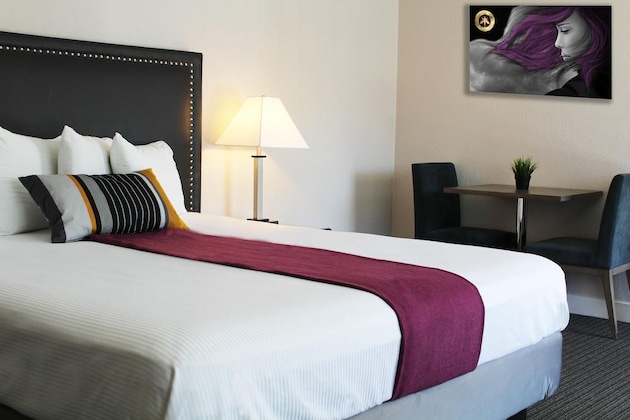 Gallery - Hotel Iris - San Diego