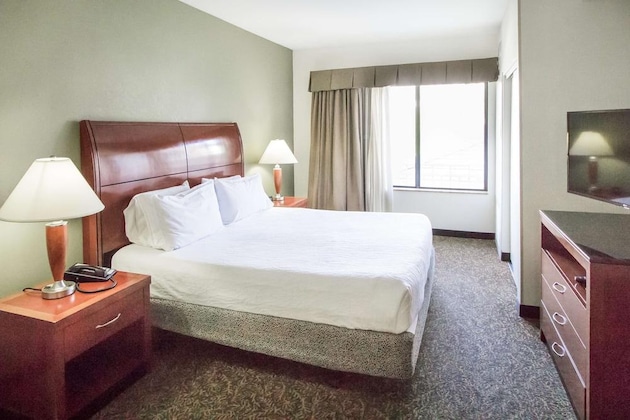 Gallery - Hilton Garden Inn Phoenix Avondale