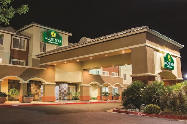 Gallery - La Quinta Inn & Suites by Wyndham Las Vegas Red Rock