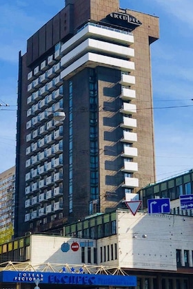 Gallery - Express Hotel