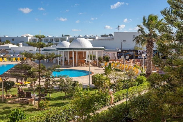 Gallery - Zodiac Hotel