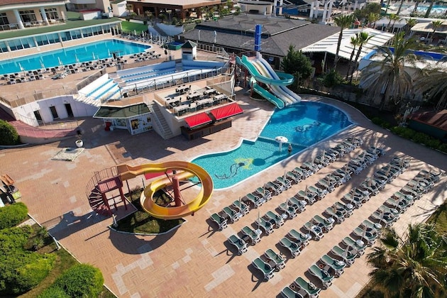 Gallery - Clover Magic Seagate Belek