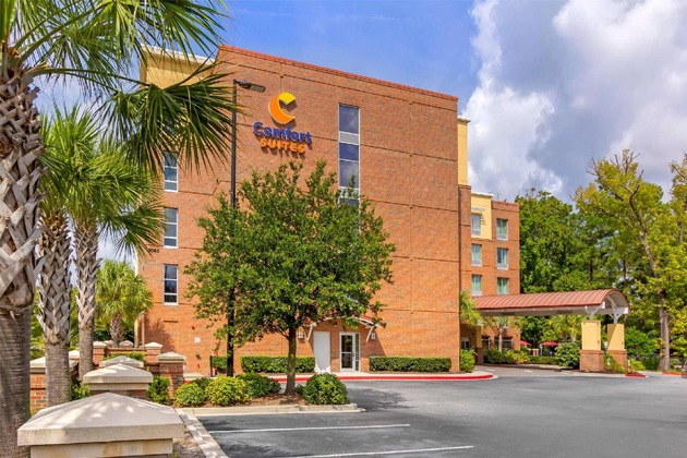 Gallery - Comfort Suites West Of The Ashley