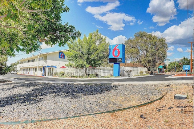 Gallery - Motel 6 Santa Fe