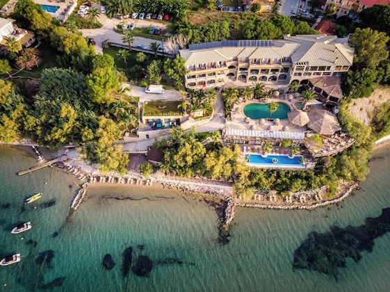 Gallery - Gloria Maris Hotel Suites & Villas