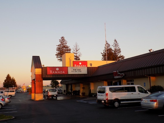 Gallery - Ramada By Wyndham Sacramento
