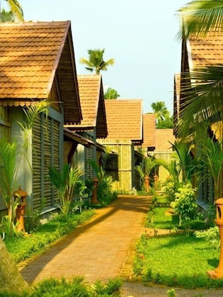Gallery - Abad Whispering Palms