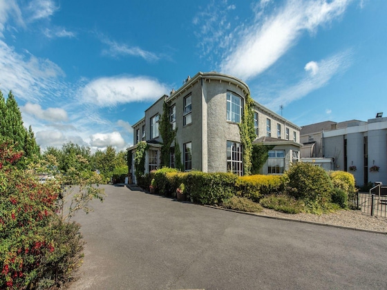 Gallery - Castle Oaks House Hotel