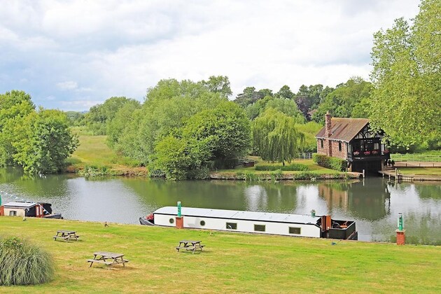 Gallery - Shillingford Bridge Hotel