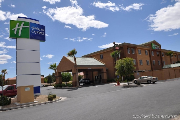 Gallery - Holiday Inn Express Las Vegas-Nellis By Ihg