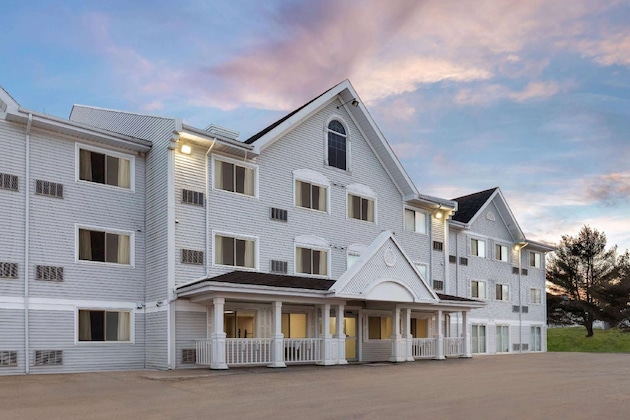 Gallery - Ramada By Wyndham Miramichi New Brunswick