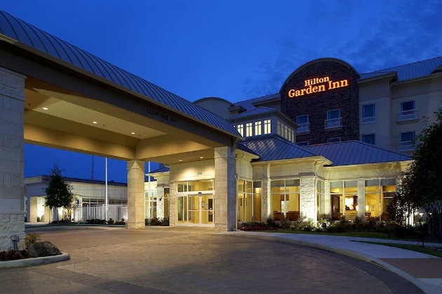 Gallery - Hilton Garden Inn Dallas Arlington
