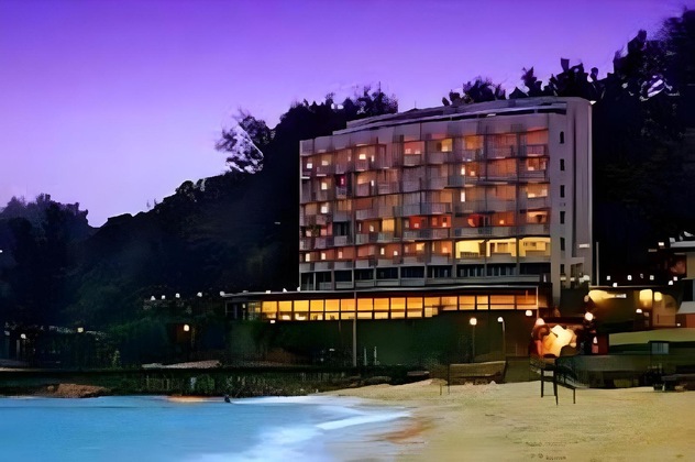Gallery - Warwick Hotel