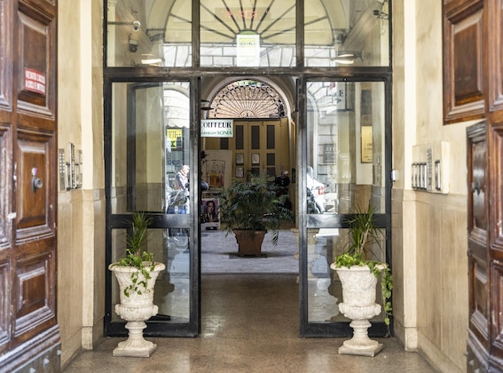 Gallery - Hotel Ferrarese Roma