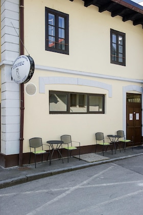 Gallery - Emonec Hotel