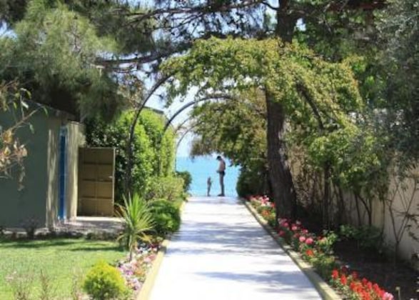 Gallery - Ring Beach Hotel